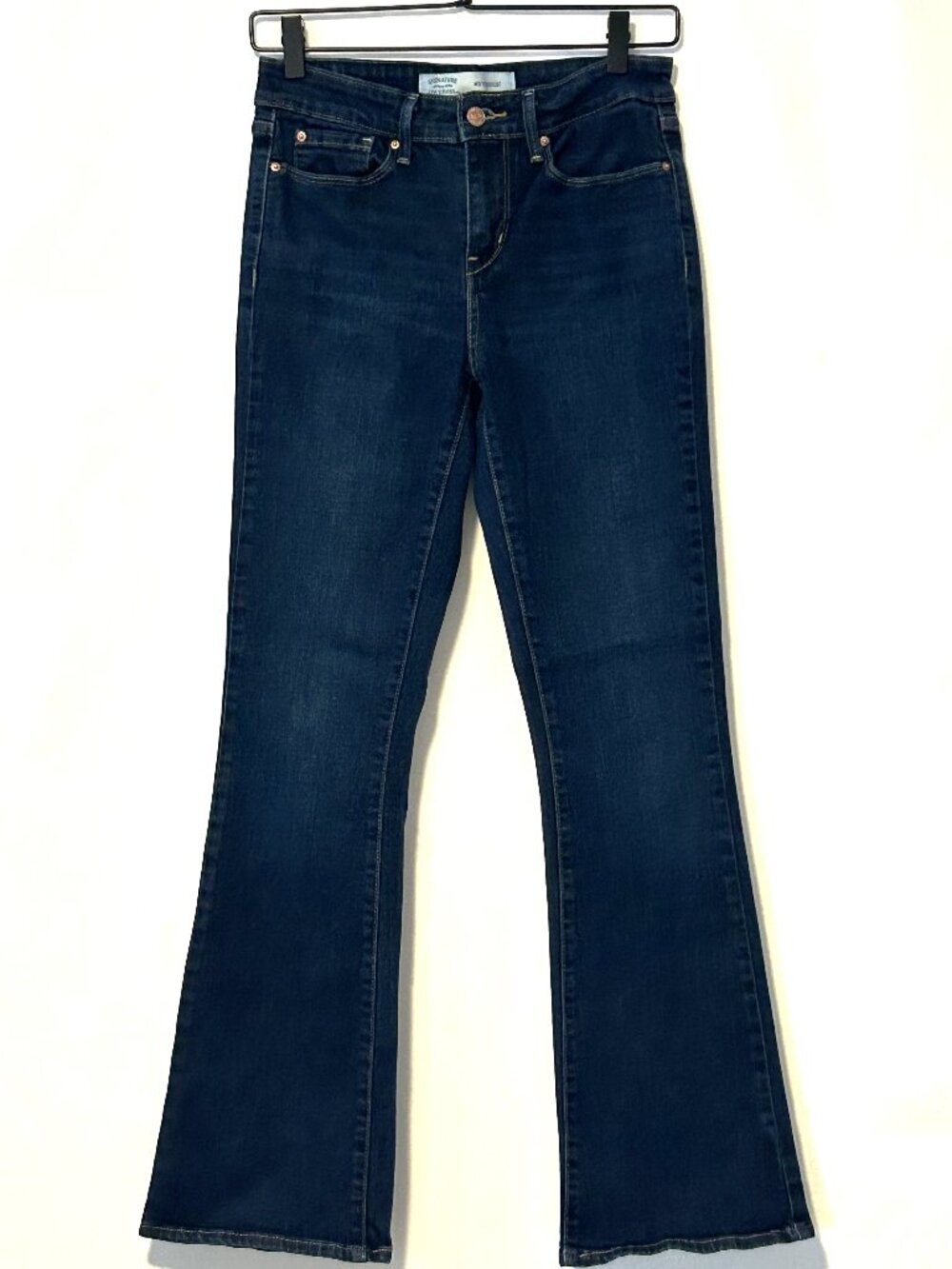 Levi Strauss Signature mid rise bootcut jeans, size 27